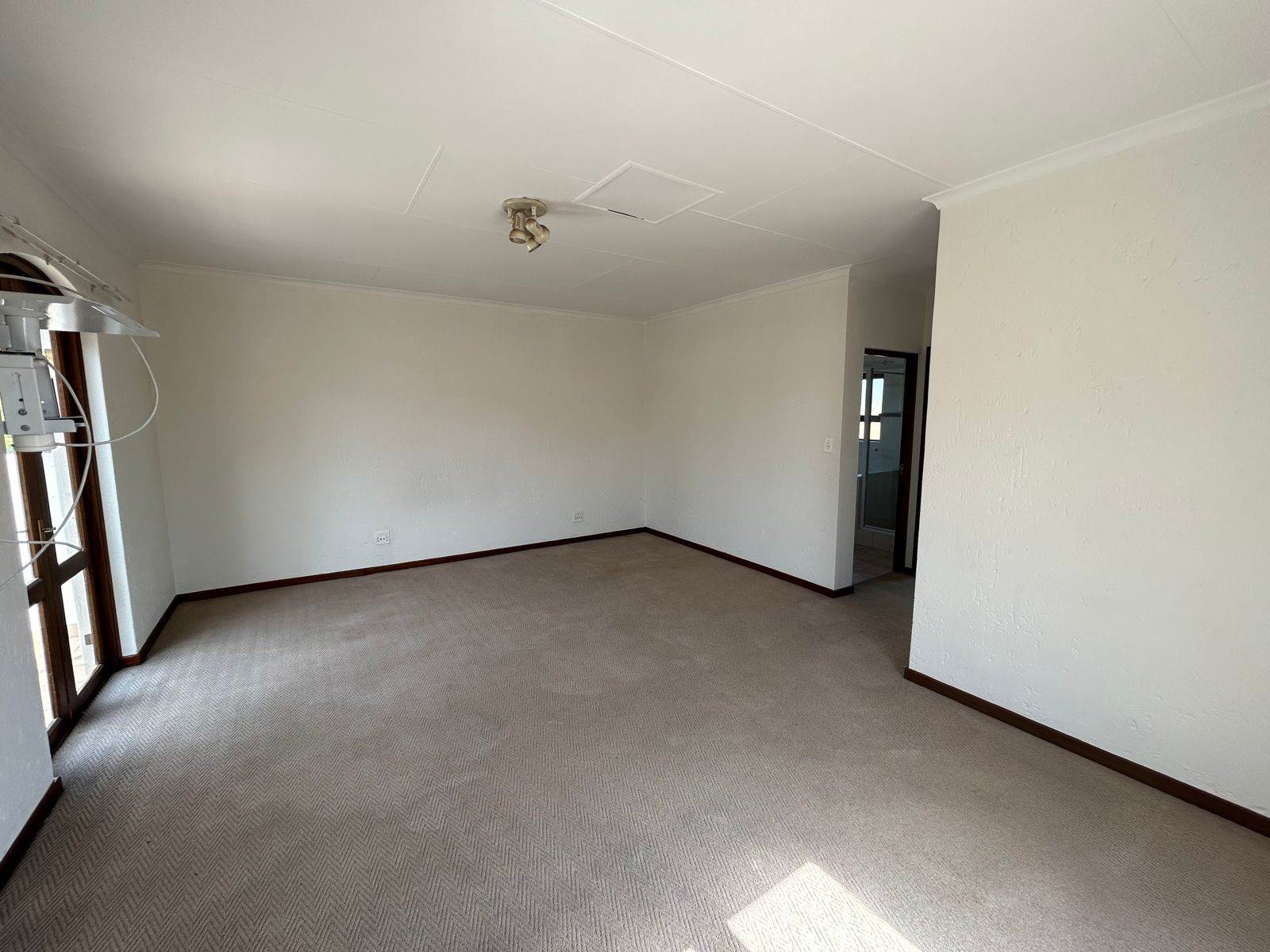 3 Bed Townhouse in Sunninghill photo number 17