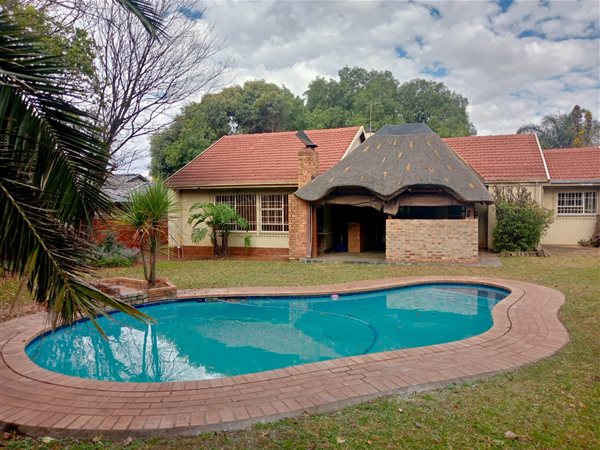 3 Bedroom House 3 Bedroom House