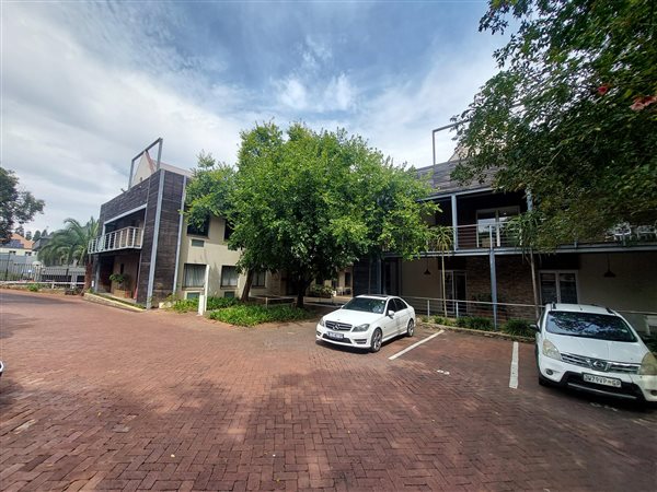 375  m² Commercial space in Ferndale