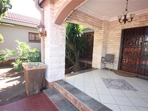 3 Bed House in Flora Gardens