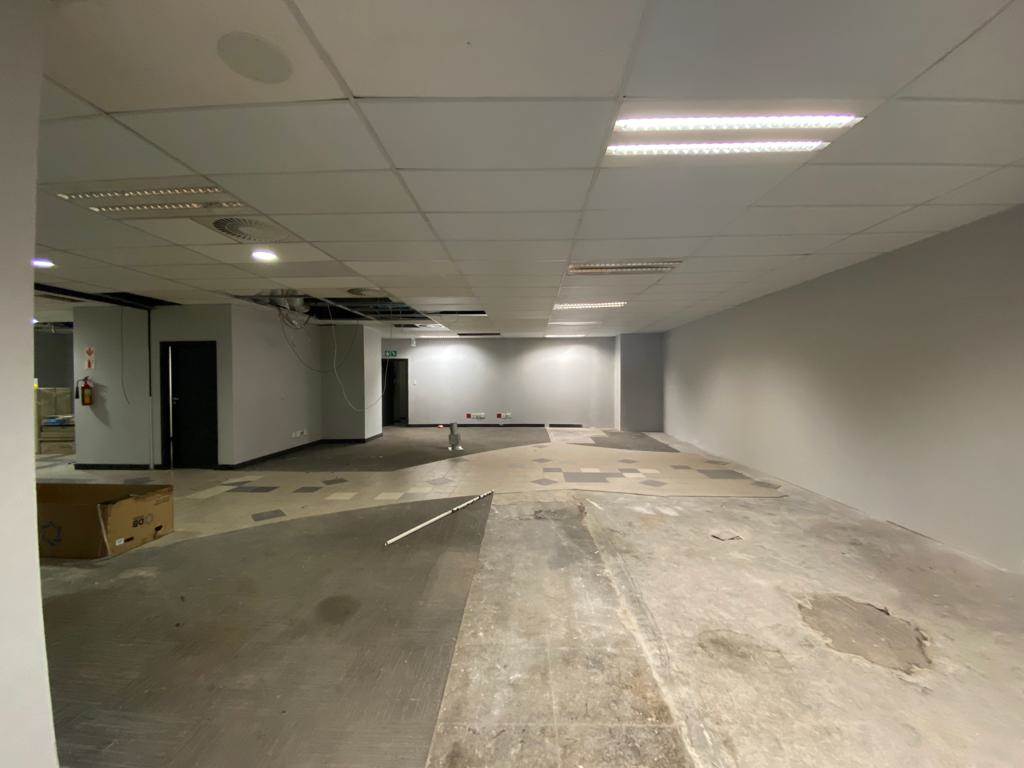 600  m² Commercial space in Witbank Central photo number 4