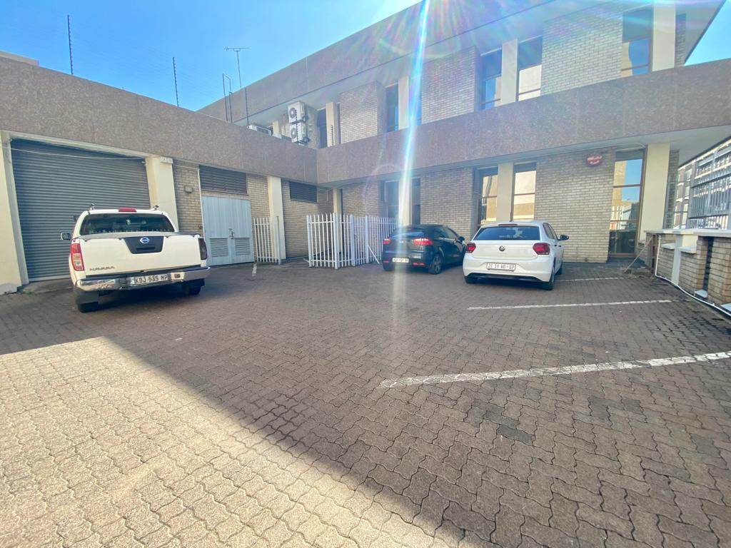 600  m² Commercial space in Witbank Central photo number 12