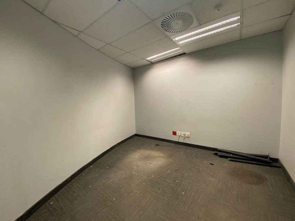 600  m² Commercial space in Witbank Central photo number 6