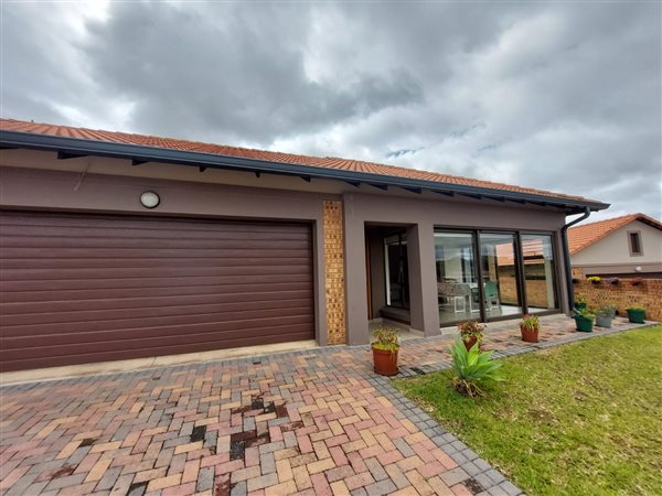2 Bedroom Townhouse 2 Bedroom Townhouse