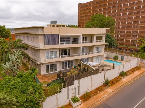 4 Bedroom Apartment 4 Bedroom Apartment