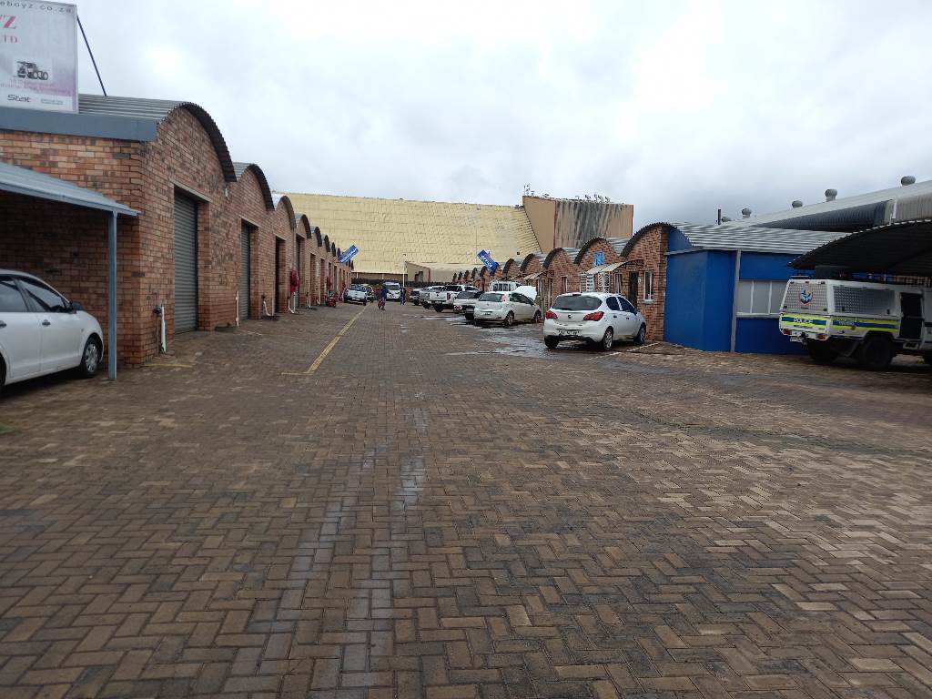 110  m² Industrial space in Middelburg Central photo number 2