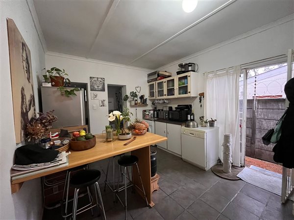 1 Bedroom Flat 1 Bedroom Flat