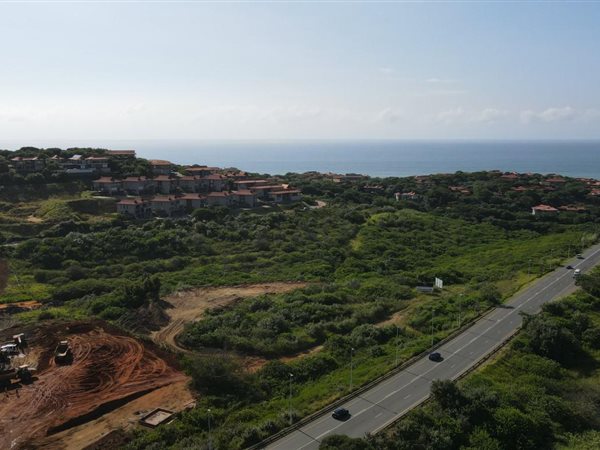 1 065 m² Land