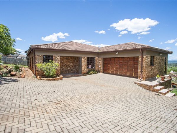 3 Bed House in Signal Hill