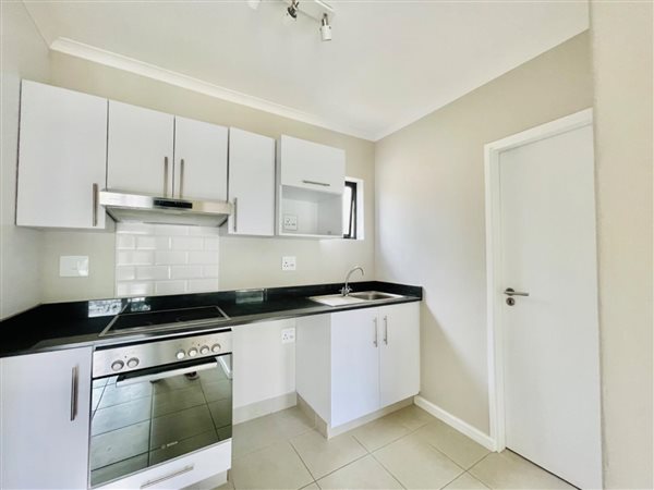 1 Bed Apartment in Waterfall