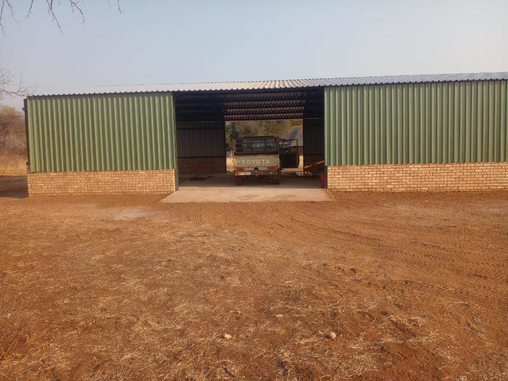 816 m² Farm in Leeuwfontein photo number 28