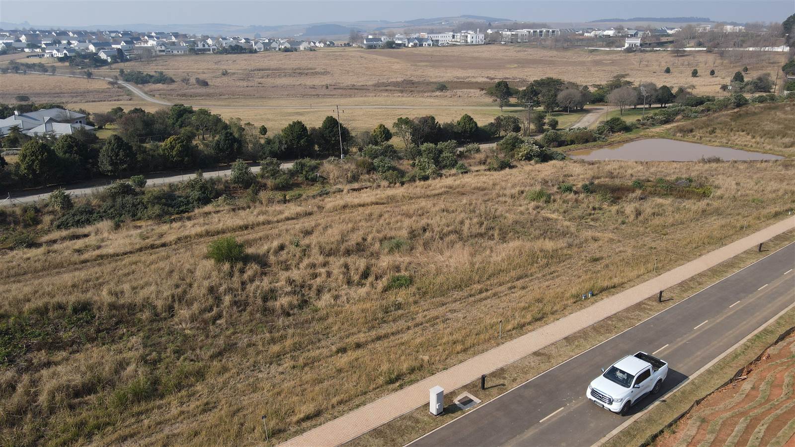 811 m² Land available in Hilton photo number 10