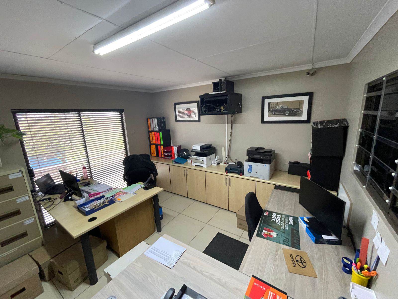 980  m² Commercial space in Secunda photo number 29