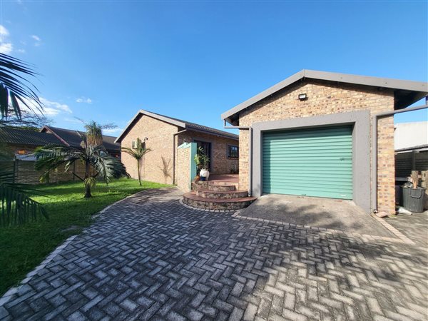3 Bedroom House 3 Bedroom House