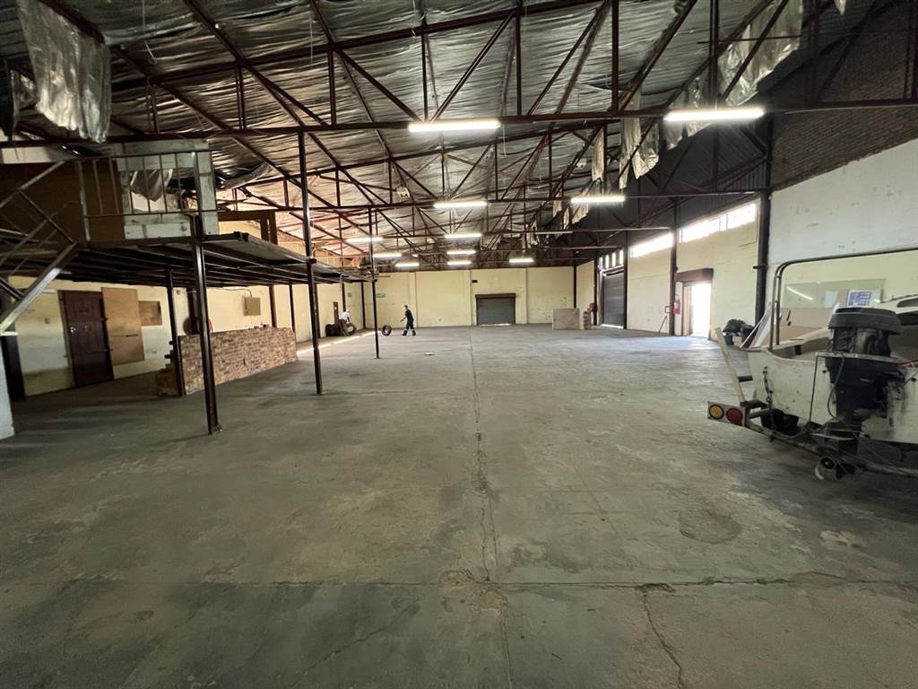 500  m² Industrial space in Delmore Park photo number 7