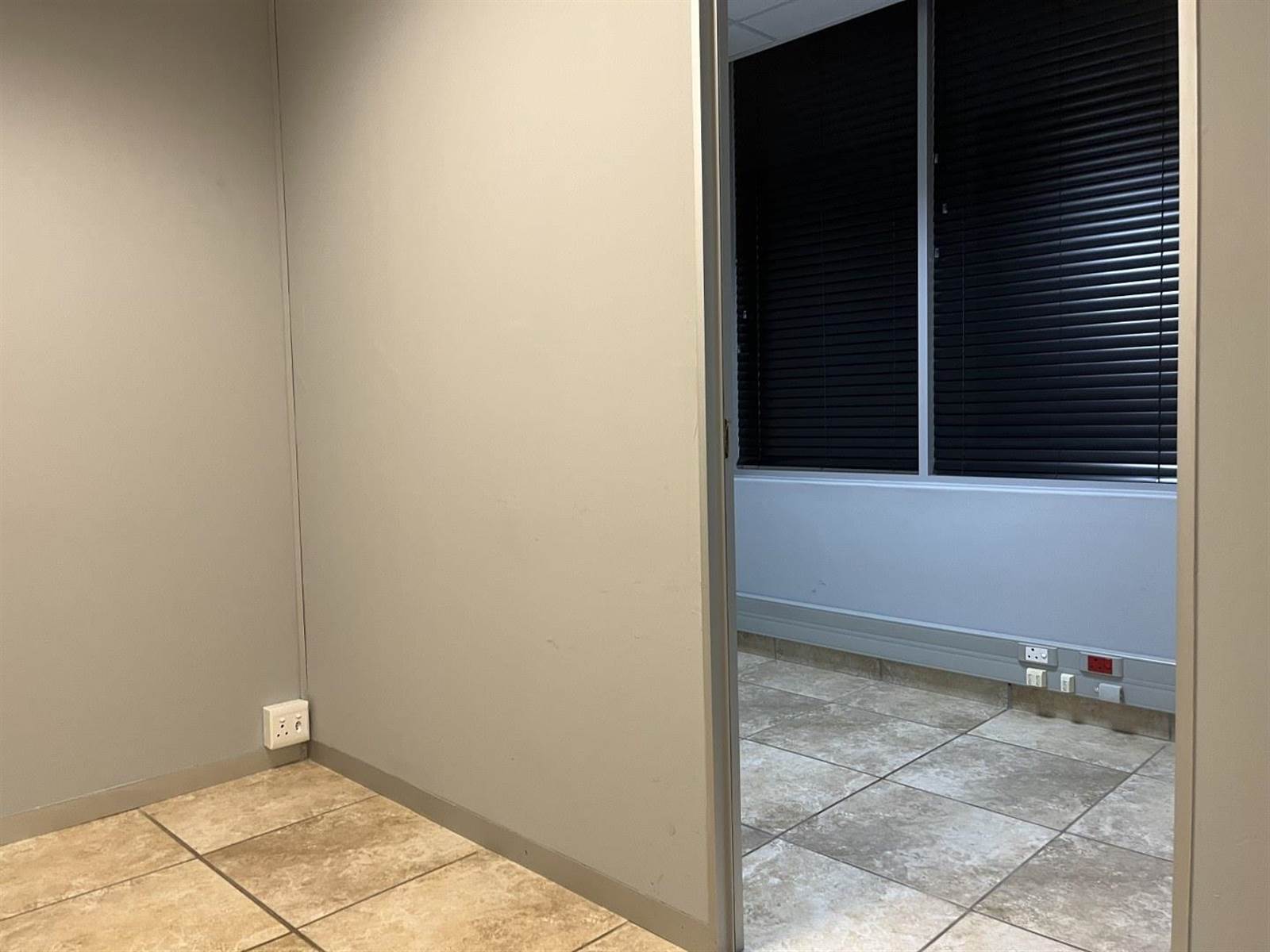 77  m² Office Space in Ballito photo number 10