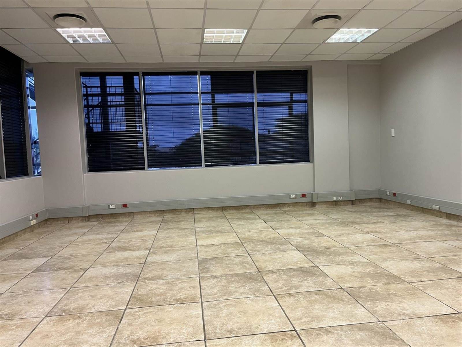 77  m² Office Space in Ballito photo number 12