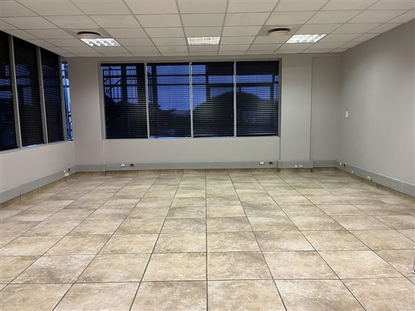 77  m² Office Space in Ballito