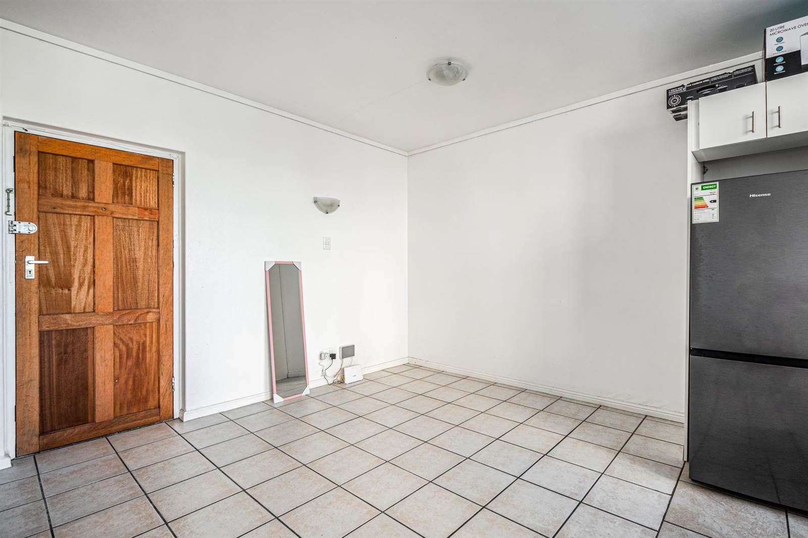1 Bed Apartment in Wynberg Upper photo number 10
