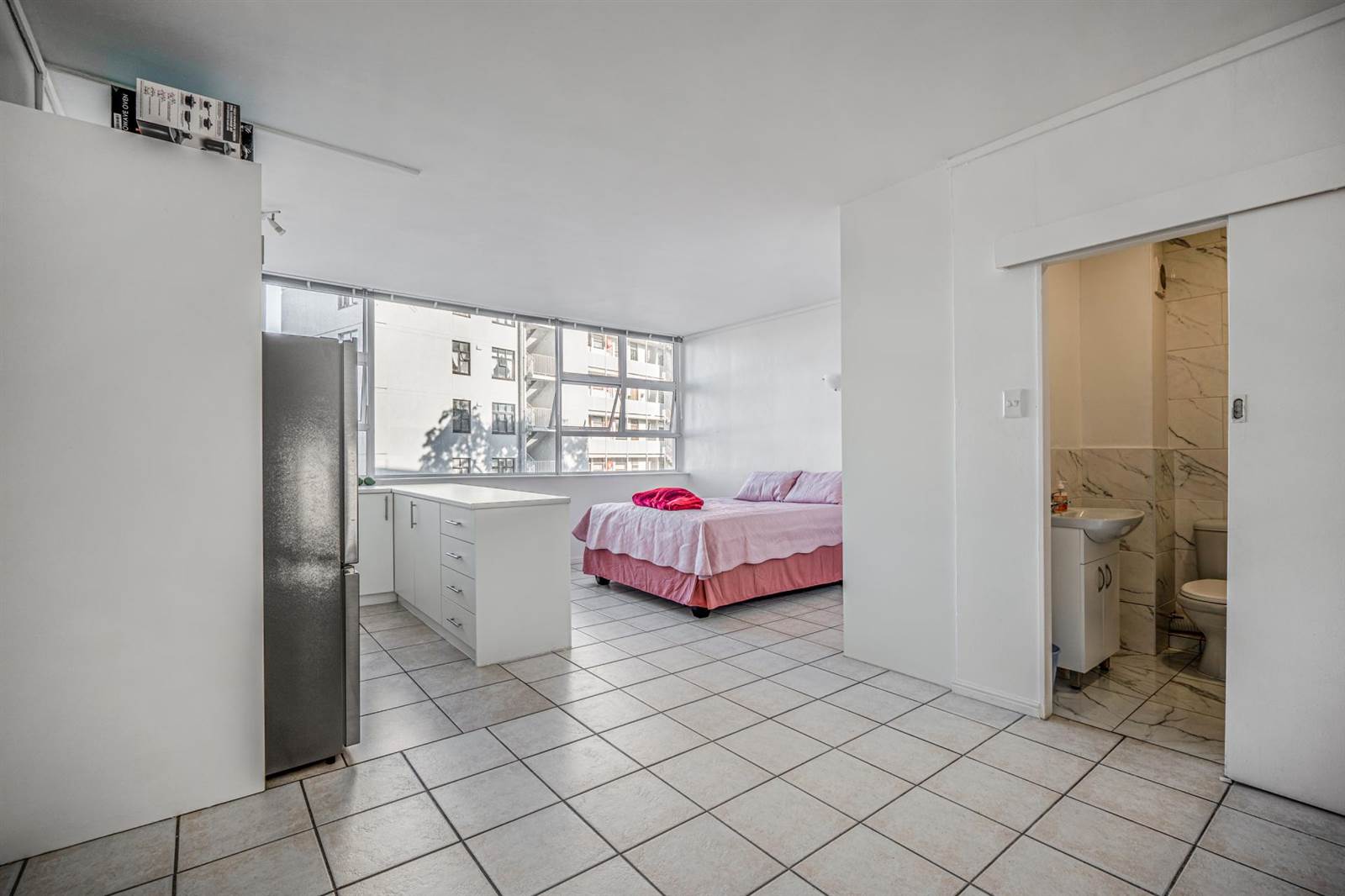 1 Bed Apartment in Wynberg Upper photo number 7