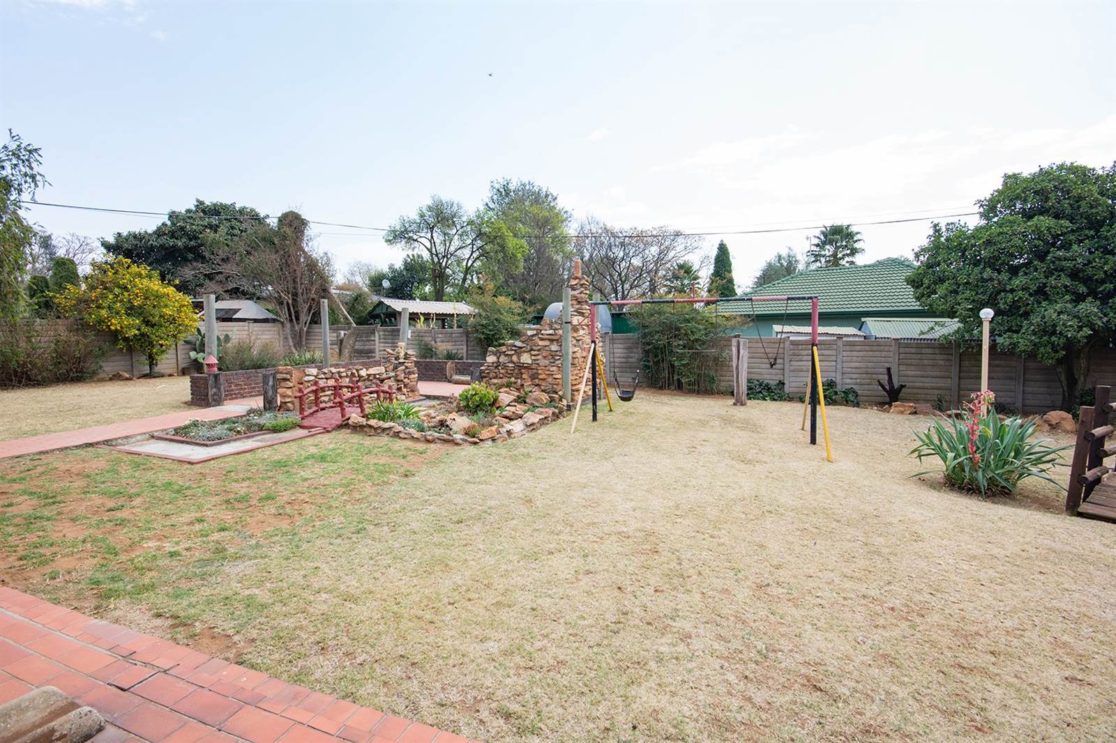 4 Bed House in Rensburg photo number 4