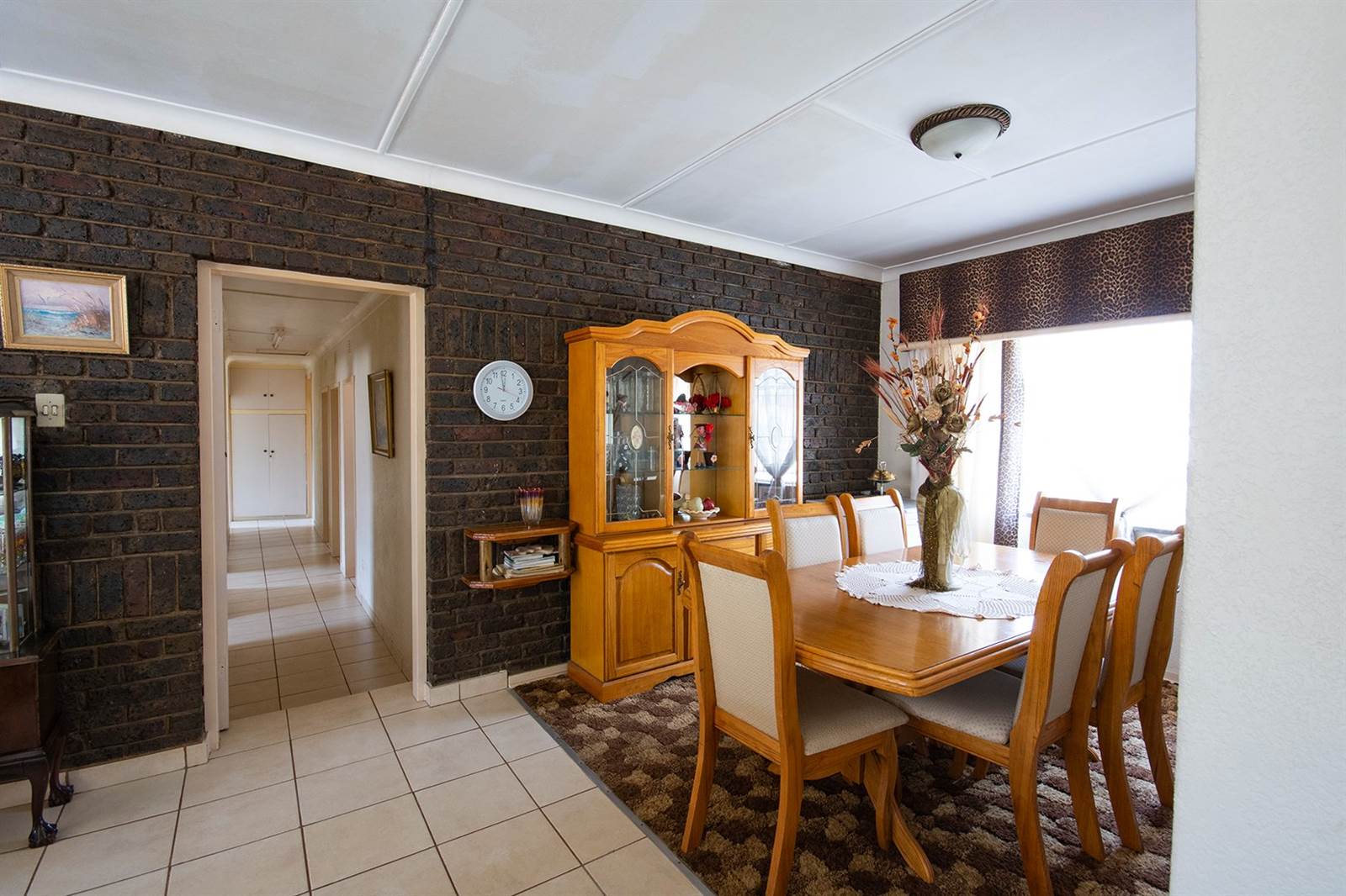 4 Bed House in Rensburg photo number 11