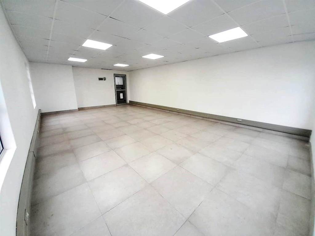409  m² Office Space in Westcliff photo number 5