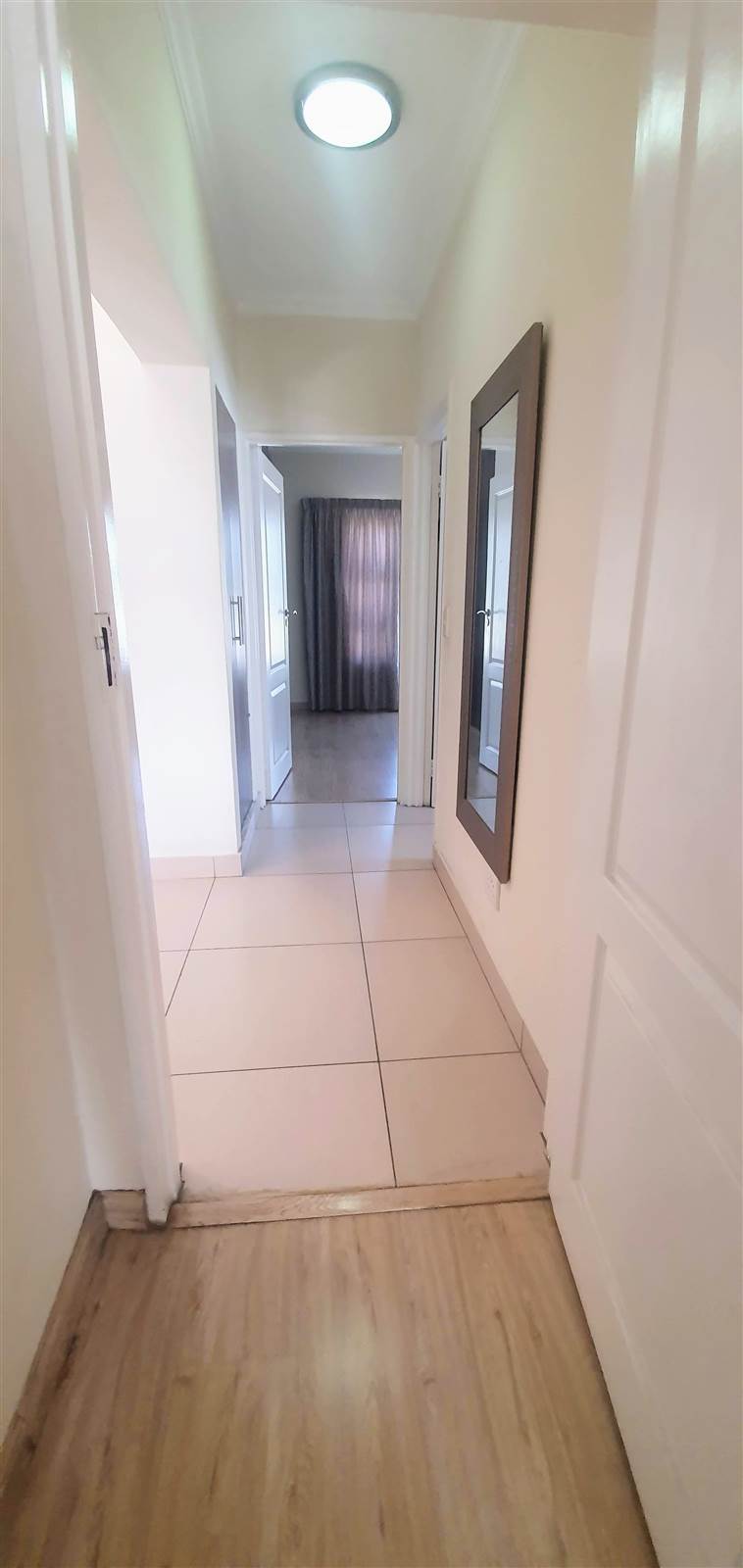 2 Bed Apartment in Rivonia photo number 13
