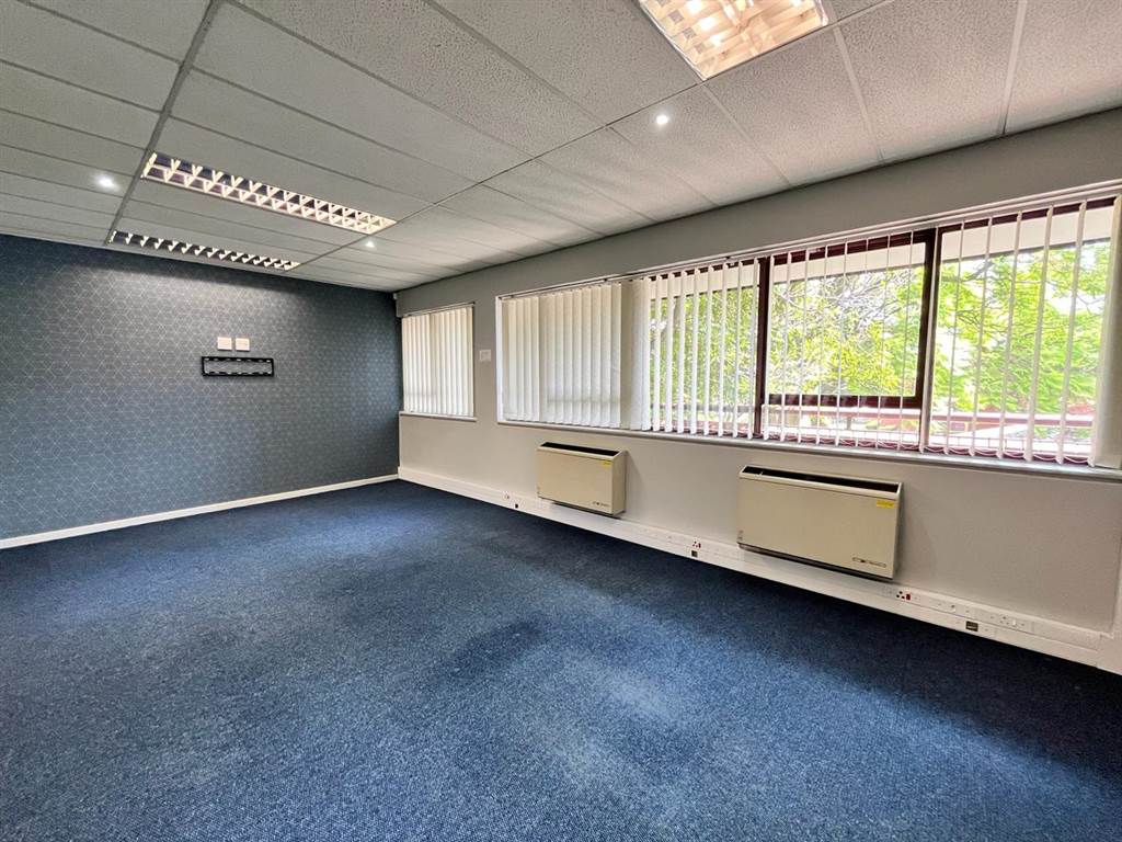 219.2  m² Commercial space in Epsom Downs photo number 8