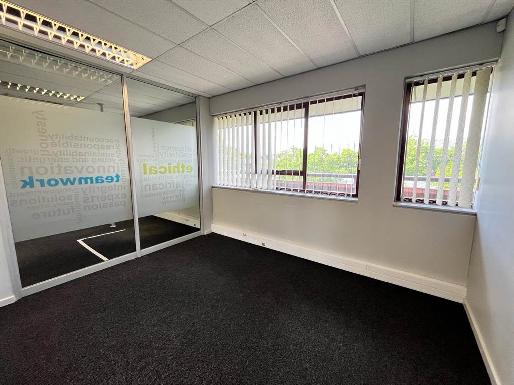 219.2  m² Commercial space in Epsom Downs photo number 11