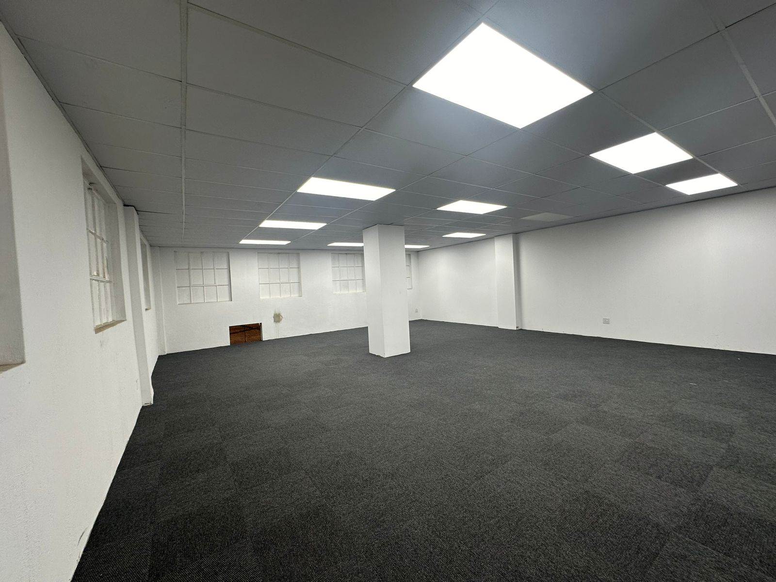 55  m² Commercial space in New Redruth photo number 8