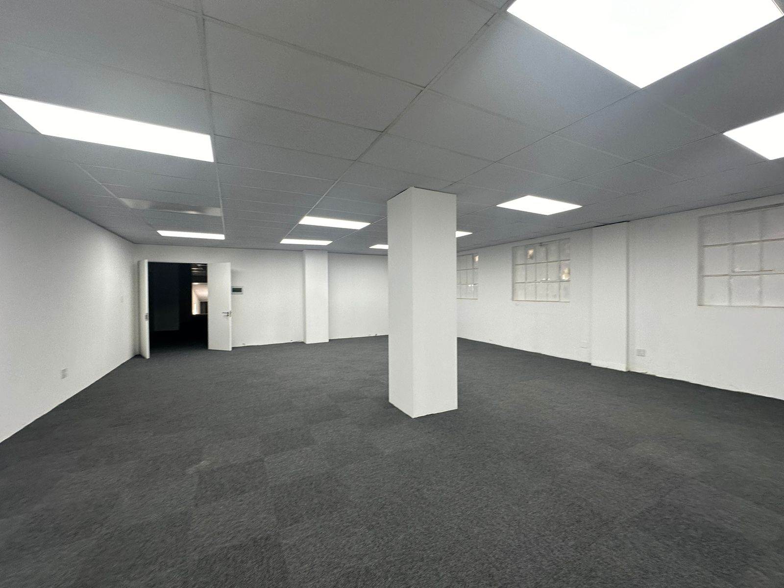 55  m² Commercial space in New Redruth photo number 16