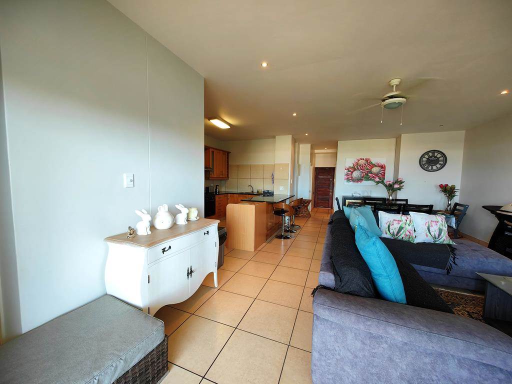 4 Bed Apartment in Margate photo number 9