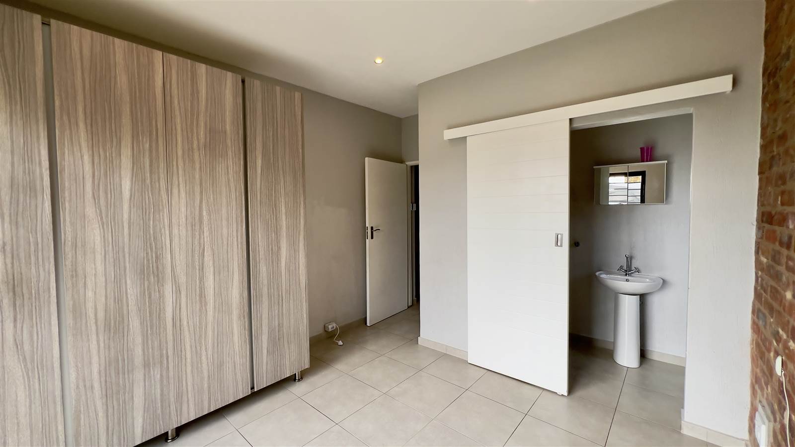 2 Bed Apartment in Nelspruit photo number 8