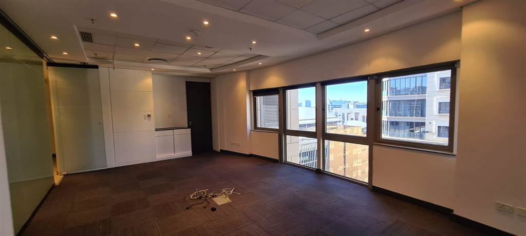359  m² Commercial space in Sandown photo number 18