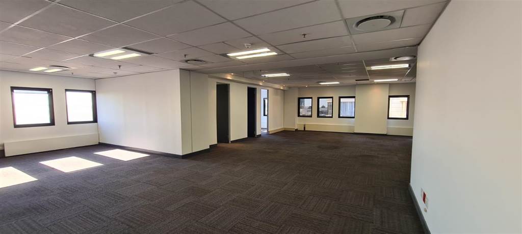 359  m² Commercial space in Sandown photo number 22