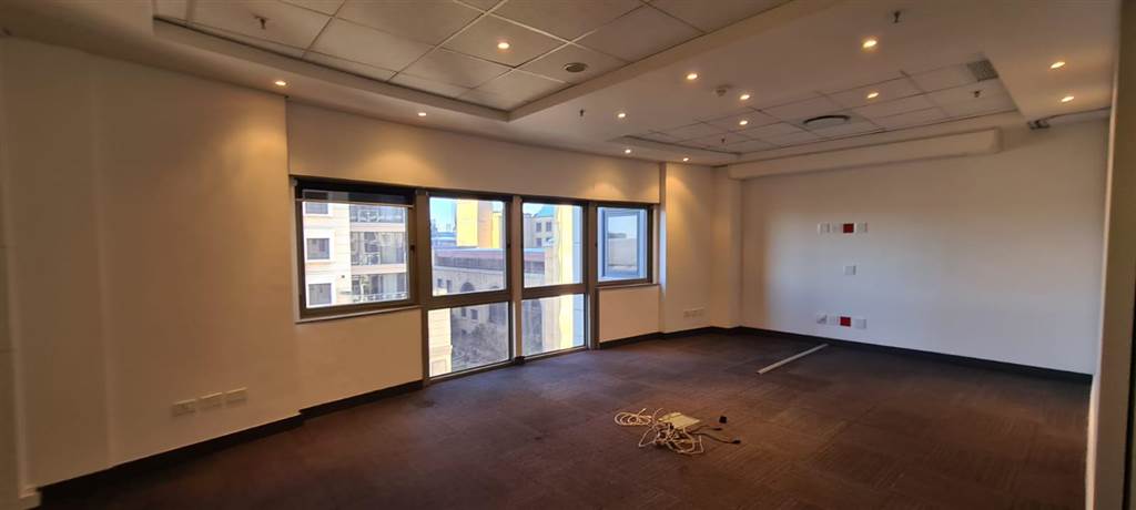 359  m² Commercial space in Sandown photo number 14