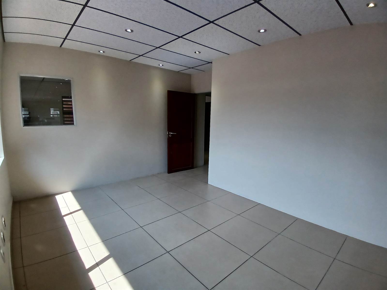 164  m² Commercial space in Aerorand photo number 8