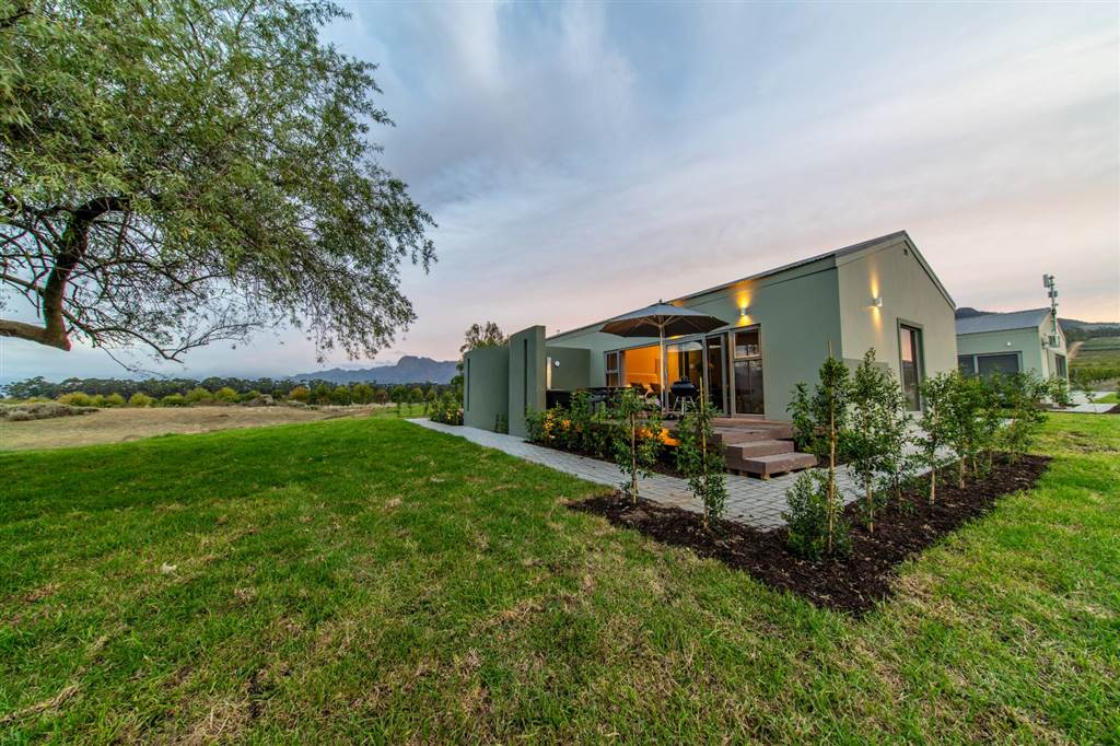 1 Bedroom House