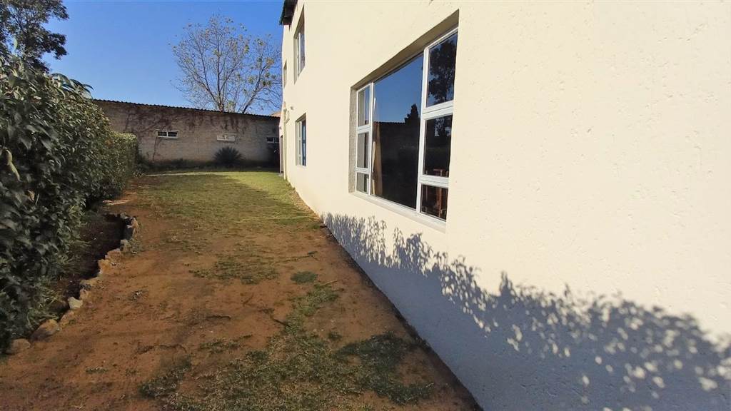 3 Bed House in Vaal Marina photo number 20