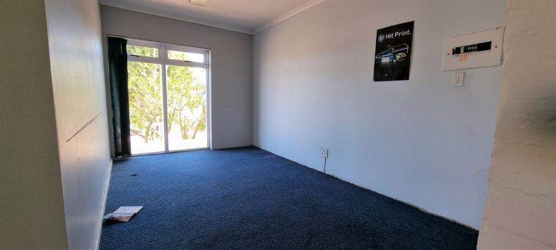 69  m² Commercial space in Knysna Central photo number 16