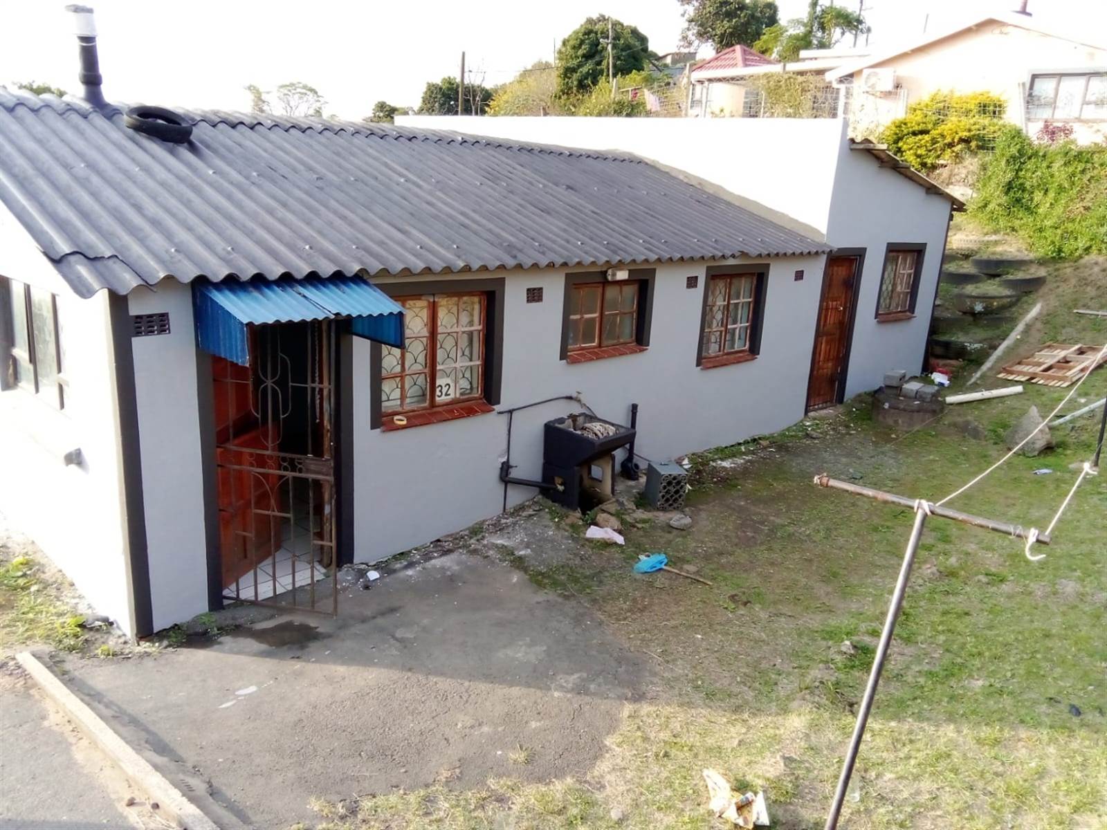 8 Bed House in Umlazi photo number 9