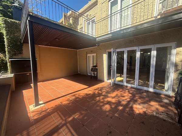 3 Bedroom Townhouse 3 Bedroom Townhouse