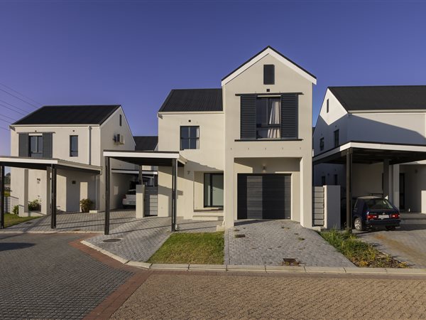 3 Bedroom House 3 Bedroom House