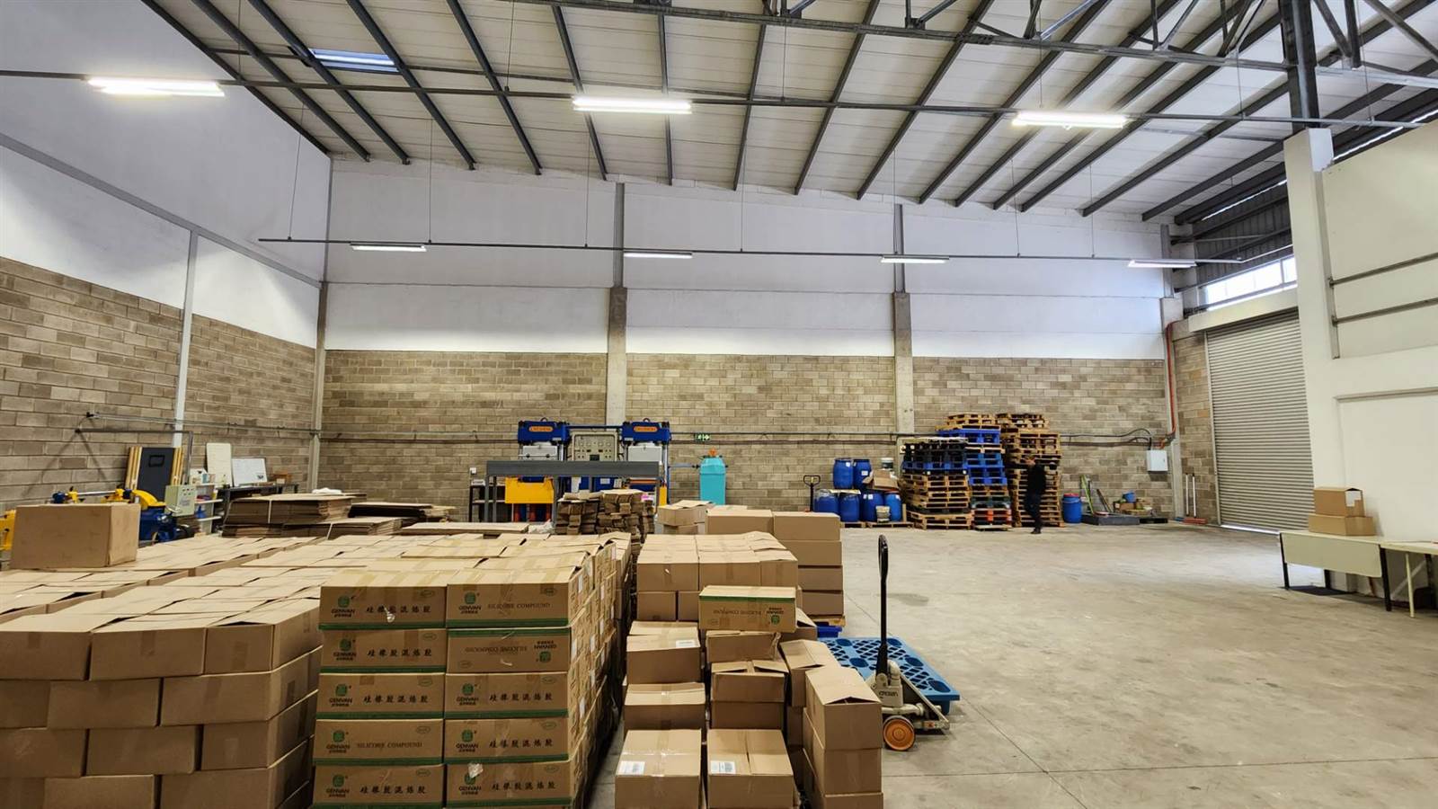 400  m² Industrial space in Mt Edgecombe photo number 9