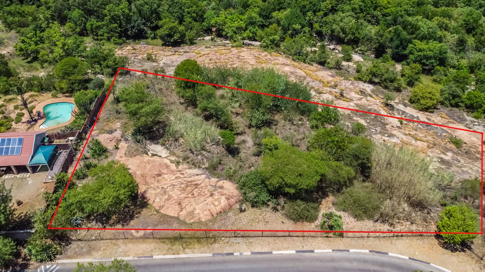 2570 m² Land available in Ferndale photo number 1