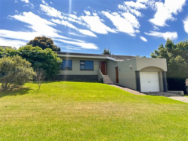 4 Bedroom House 4 Bedroom House