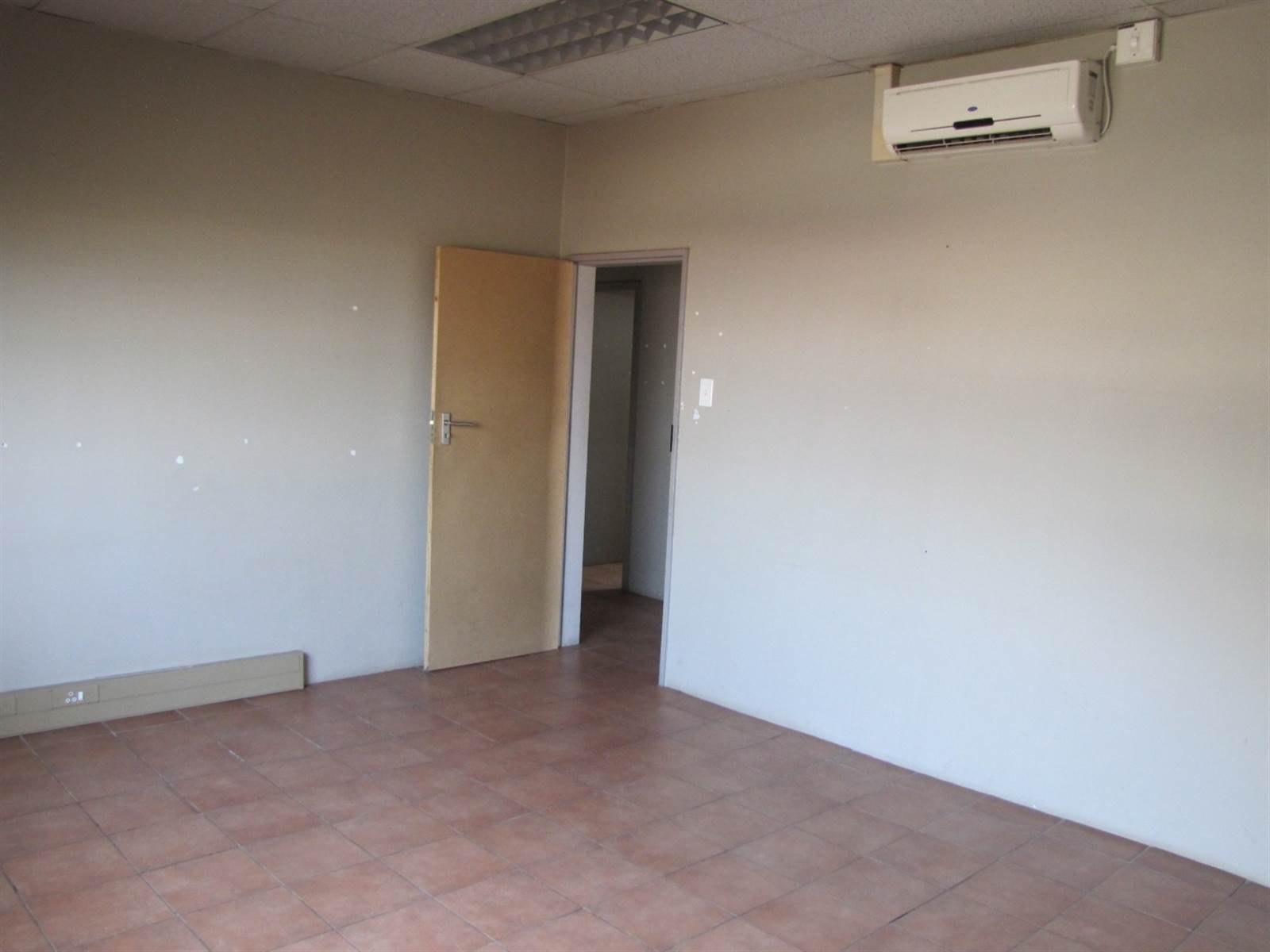 738  m² Commercial space in Sasolburg photo number 15