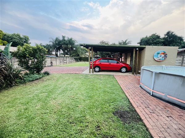 3 Bedroom House 3 Bedroom House