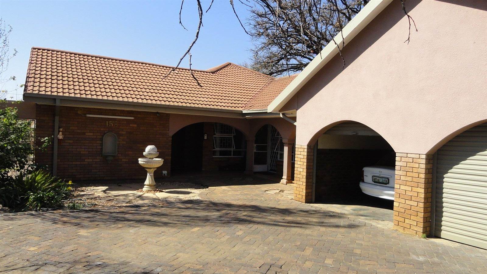 4 Bed House in Potchefstroom Central photo number 19